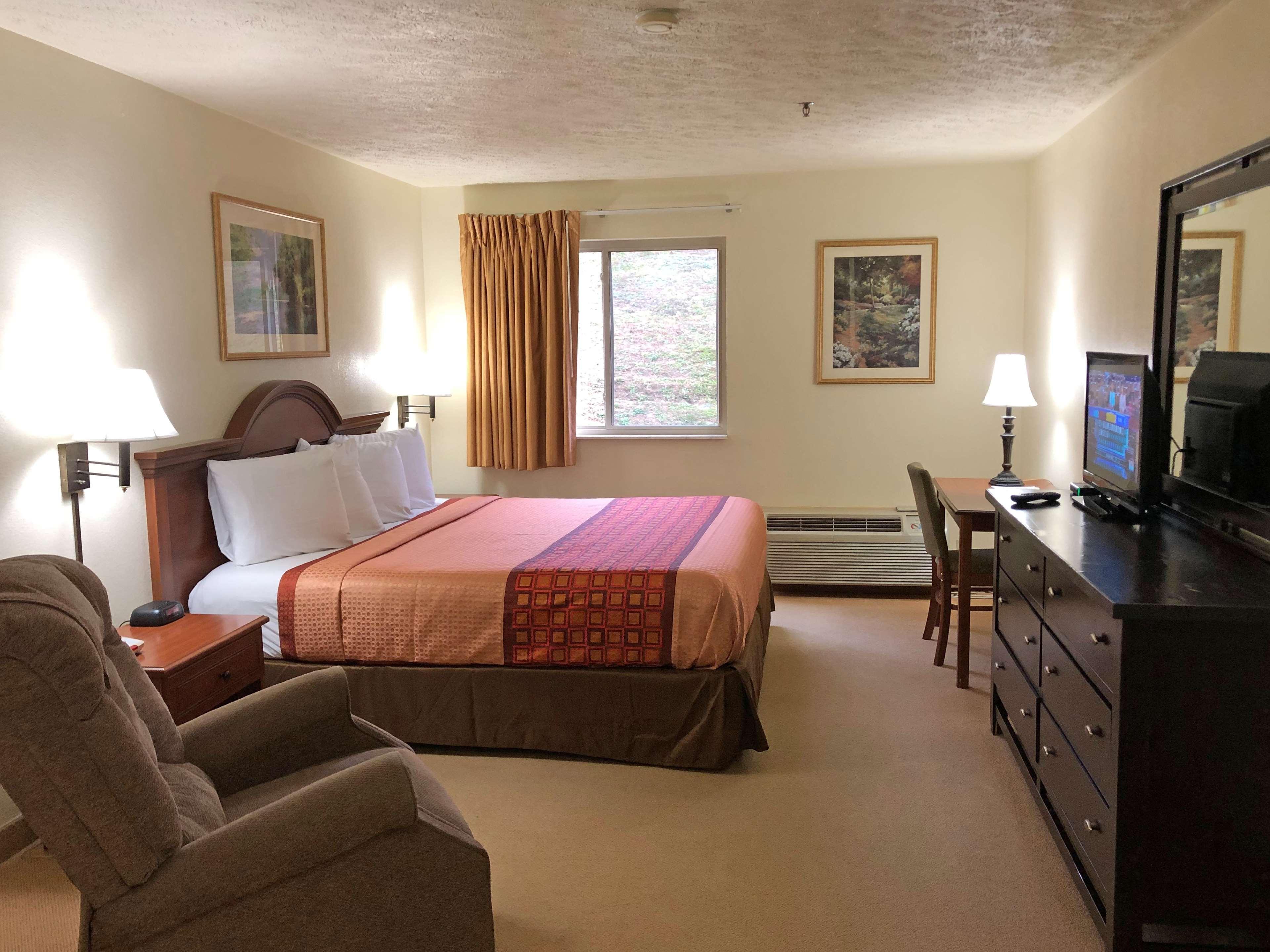 Americas Best Value Inn & Suites Independence Va מראה חיצוני תמונה