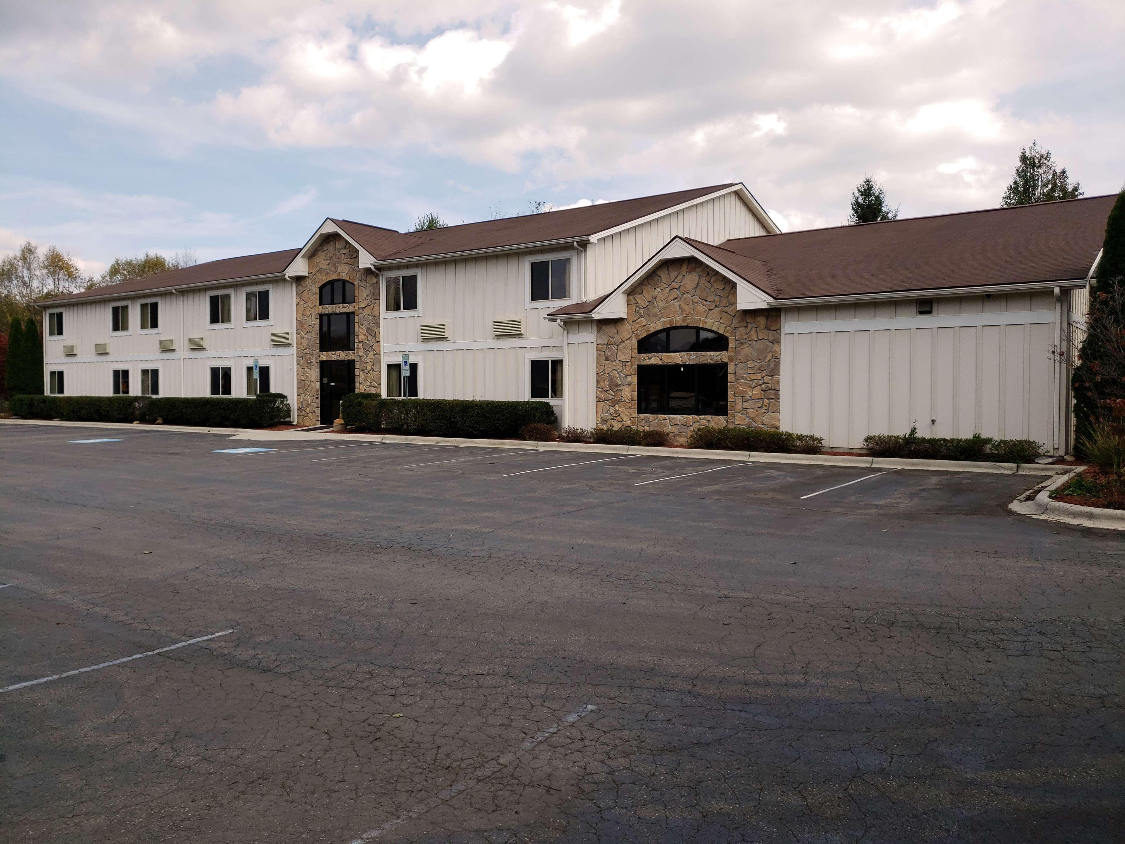 Americas Best Value Inn & Suites Independence Va מראה חיצוני תמונה
