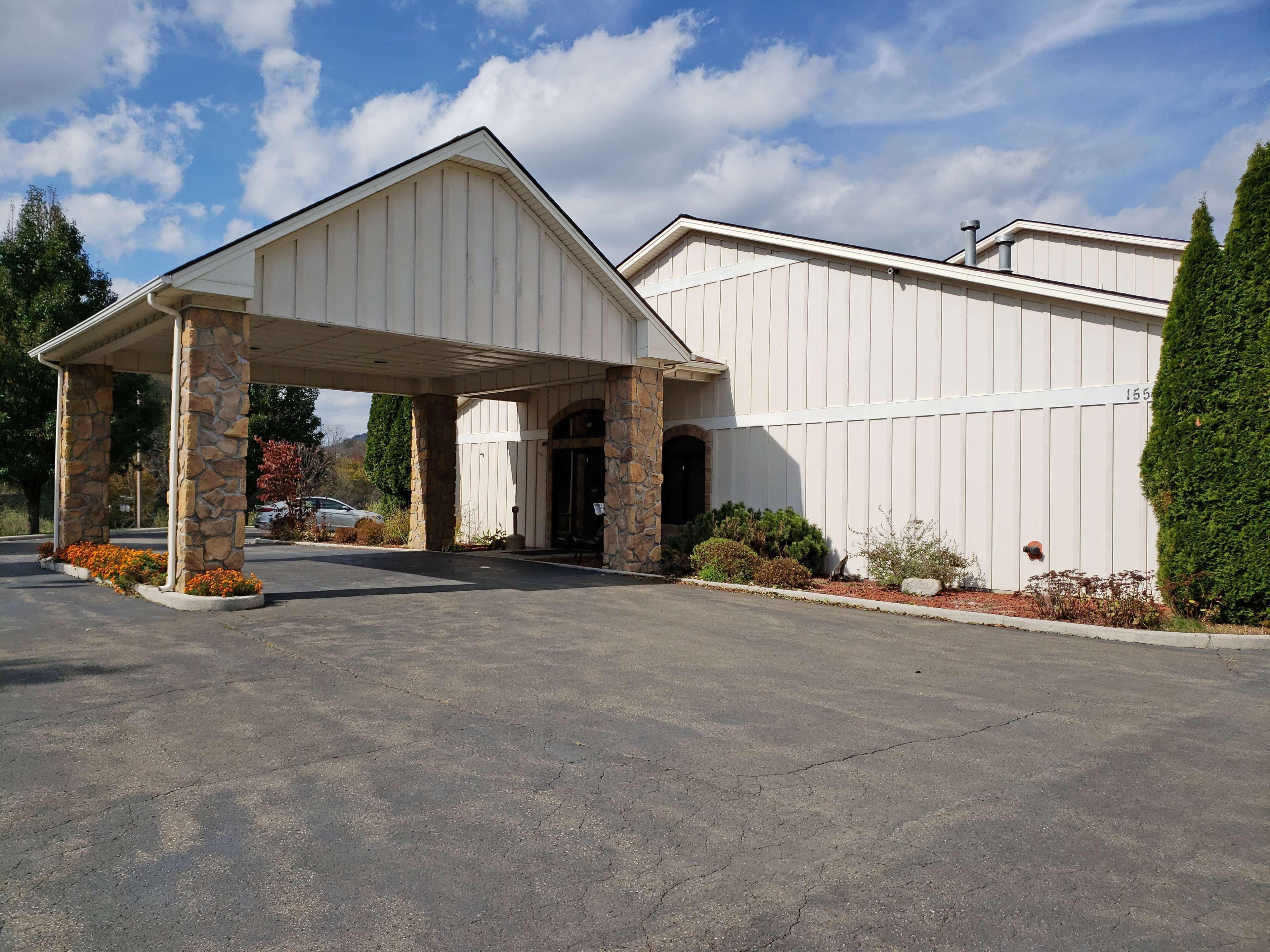 Americas Best Value Inn & Suites Independence Va מראה חיצוני תמונה